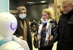 ‘Refakatçi robot’ Bursa’da tanıtıldı