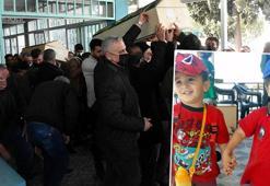 Yangında ölen 3 yaşındaki ikizler, son yolculuklarına uğurlandı