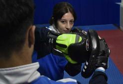 'Sen kızsın yapamazsın' dedikleri kick boksta Türkiye şampiyonu oldu