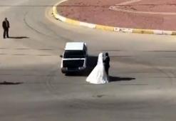 Gelin ile damadın etrafında tehlikeli drift