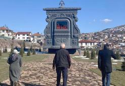 Çamlıdere'de soba müzesi; başkanın sobasının 22 kat büyütülmüş hali bina oldu