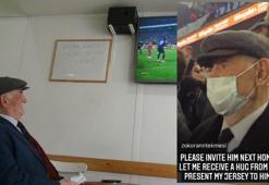 Stadyumda galibiyet sonrası gözyaşı döken 77 yaşındaki taraftar: Çok sevinçliyim