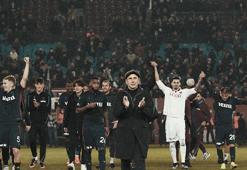 Trabzonspor yılın 61'inci gününü 'Dünya Kasketliler Günü' ilan etti