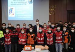 Kartal’da motorlu kuryelere ilk yardım eğitimi verildi