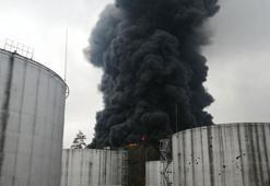 Rusya, Çernihiv’de petrol rafinerisini vurdu