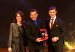 4’üncü Kariyer Onursal Ödülleri gecesine ünlü yağdı