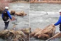 Çaya düşen ördeğin peşinden giden avcı boğuldu