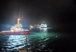 Çanakkale Boğazı'nda karaya oturan gemi kurtarıdı