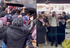 Ankara'da mağaza açılışında indirim izdihamı