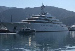 Abramoviç'in mega yatına yaklaşan teknelere sirenli uyarı
