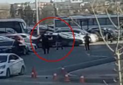 Küçükçekmece Adliyesi önünde çatışan gruba polisin havaya ateş açarak müdahalesi kamerada