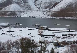 Adıyaman'da donan yüzen adalar, hareket etmeye başladı