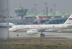 Rus heyetini taşıyan uçak Atatürk Havalimanı'na indi