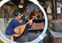 Bu sazın 'teli' insanın kalbine dokunuyor