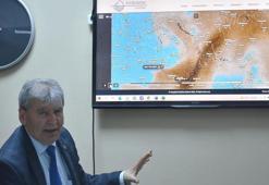 Prof. Dr. Yaşar: Çöl tozu tabakası koronavirüsün havada kalış süresini artırıyor
