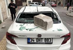 İzmir'de fırtına, hayatı olumsuz etkiliyor