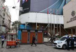 İstiklal Caddesi'nin sembolüne ATM gölgesi