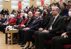 Bakan Soylu, polisler ve şehit polis yakınlarıyla belgesel izledi