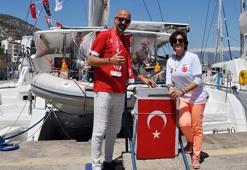 Deniz sevdalısı çift, katamaranla dünya turuna çıktı