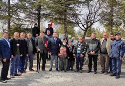 Silah arkadaşları, 28 yıl sonra şehit çavuşun mezarında buluştu