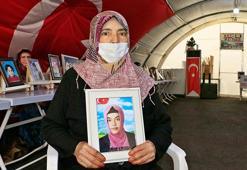 Evlat nöbetindeki anneden kızına: O silahı at, eline kalem al