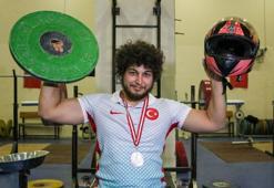 Yürüyemezsin' denilen Tarık, 2,5 ayda ayağa kalkıp halterde Türkiye 2'ncisi oldu