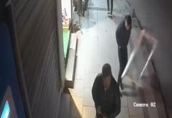 Narrowly escaped the falling window in Istanbul