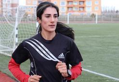 Ebeleme oynarken öğretmeni tarafından keşfedildi, dünya 3'üncüsü oldu