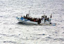 Libya açıklarında göçmen teknesi battı: 6 ölü, 29 kayıp