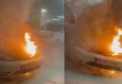 Çamlıca Camii otoparkında otomobil yangını