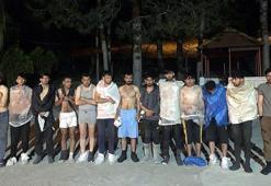 Bulgaristan sınırında bazılarının üstleri çıplak 187 kaçak göçmen yakalandı