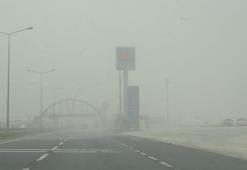 Aksaray- Adana kara yolunda ulaşıma 'kum fırtınası' engeli