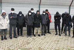 Yunan güvenlik güçlerinin 12 Afgan göçmeni darbedip, geri ittiği iddiası