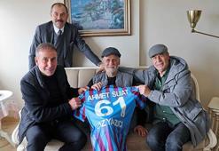 Trabzonspor efsanesi Özyazıcı’ya doğum günü sürprizi