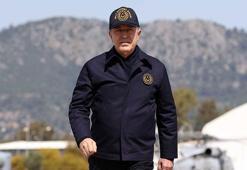 Bakan Akar'dan Yunanistan'a 'dostluk' mesajı