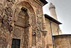 UNESCO listesindeki Divriği Ulu Camii'nde restorasyon yeniden başladı