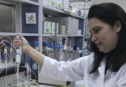 Hem kanserle savaştı hem de öğrenciler yetiştirdi