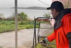 Ata Demirer, Yaren leyleği elleriyle besledi