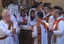 Mardin'de Süryaniler 2 yıl sonra Paskalya Bayramı'nı ayinle kutladı