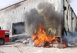 Şanlıurfa’da tekstil fabrikasında yangın; 4 işçi dumandan etkilendi