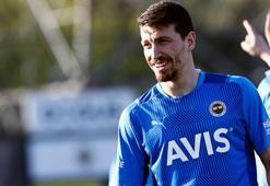 Fenerbahçe'de Mert Hakan takımla çalıştı