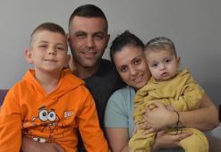 Minik Özalp, 13 ayda 9 ameliyatla hayata tutundu