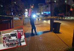 İnegöl'de silahlı saldırı: 1'i yoldan geçen 2 yaralı