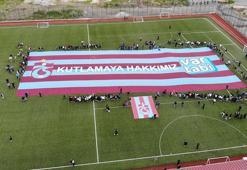 Trabzon'da dev bayrakla yürüyüş