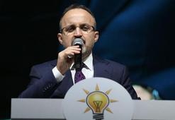 AK Parti'li Turan: Büyükelçilerle kuyruğa girmişçesine gizli- saklı görüşmeler yapıyorsunuz