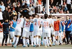 Ümraniyespor, Süper Lig’e yükselmeyi garantiledi