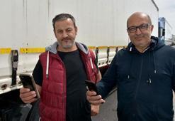 TIR sürücüleri, sevdikleriyle telefonda bayramlaştı