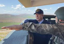 Bakan Akar, sınırın sıfır noktasında