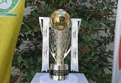 Şampiyonluk kupası görücüye çıktı