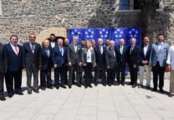 İZVAK mali genel kurulu yaptı